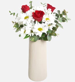 Vazoda G�ller Papatyalar