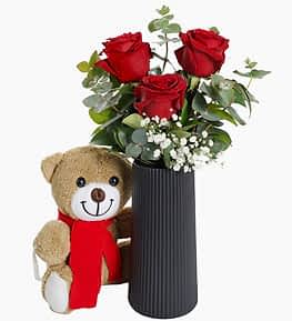 Siyah Desenli Vazoda G�l ve Ay�c�k