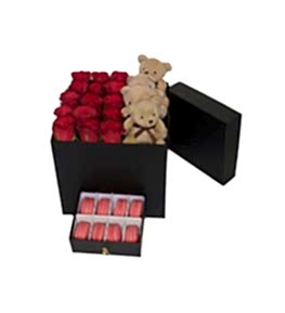 Butik K�rm�z� G�ller Makaronlar Ay�c�klar