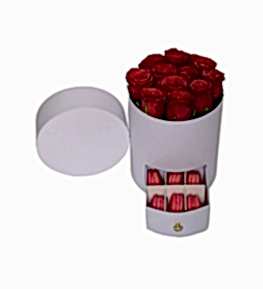 Silindir Kutuda G�ller Makaronlar