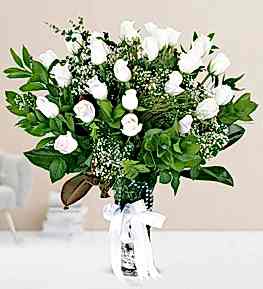 21 Beyaz G�l Vazosu