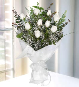 9 Adet Beyaz G�l Buketi