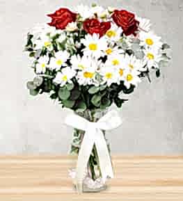 Vazoda Krizantem ve K�rm�z� G�l