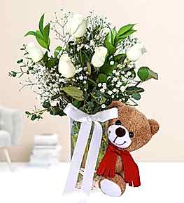 Vazoda 5 Beyaz G�l Ay�c�k