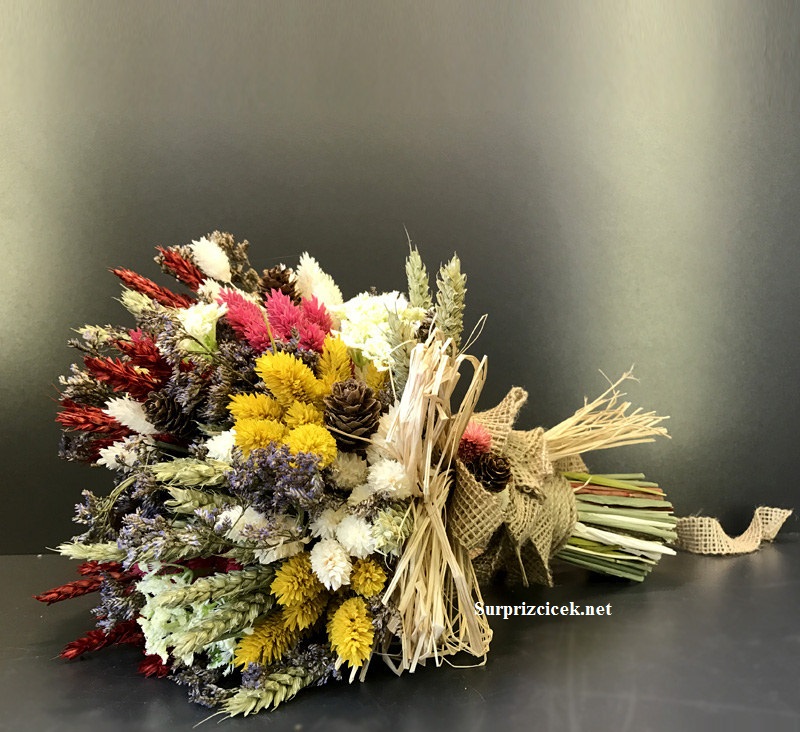 Kuru Çiçeklerden Gelin Buketi