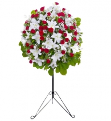 Beyaz lilyum ve kırmızı güller ile hazırlanmış açılış, düğün, nişan ve nikah çiçeği.