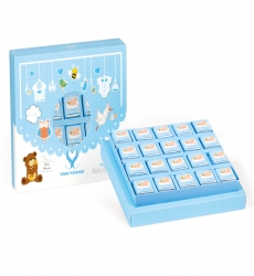 SCHÖNE SCHOKOLADE MAVİ BEBEK KUŞAKLI MADLEN SÜTLÜ ÇİKOLATA 560 GR 