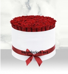 Beyaz Kutuda 101 Gül