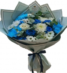 Anastasya ve Mavi Gül Papatya