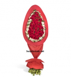 Mutlu Bir Adım Kutlama Çelengi