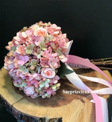 Yapay Ortanca Gelin Çiçeği